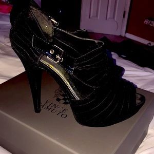 Black Velvet Stiletto